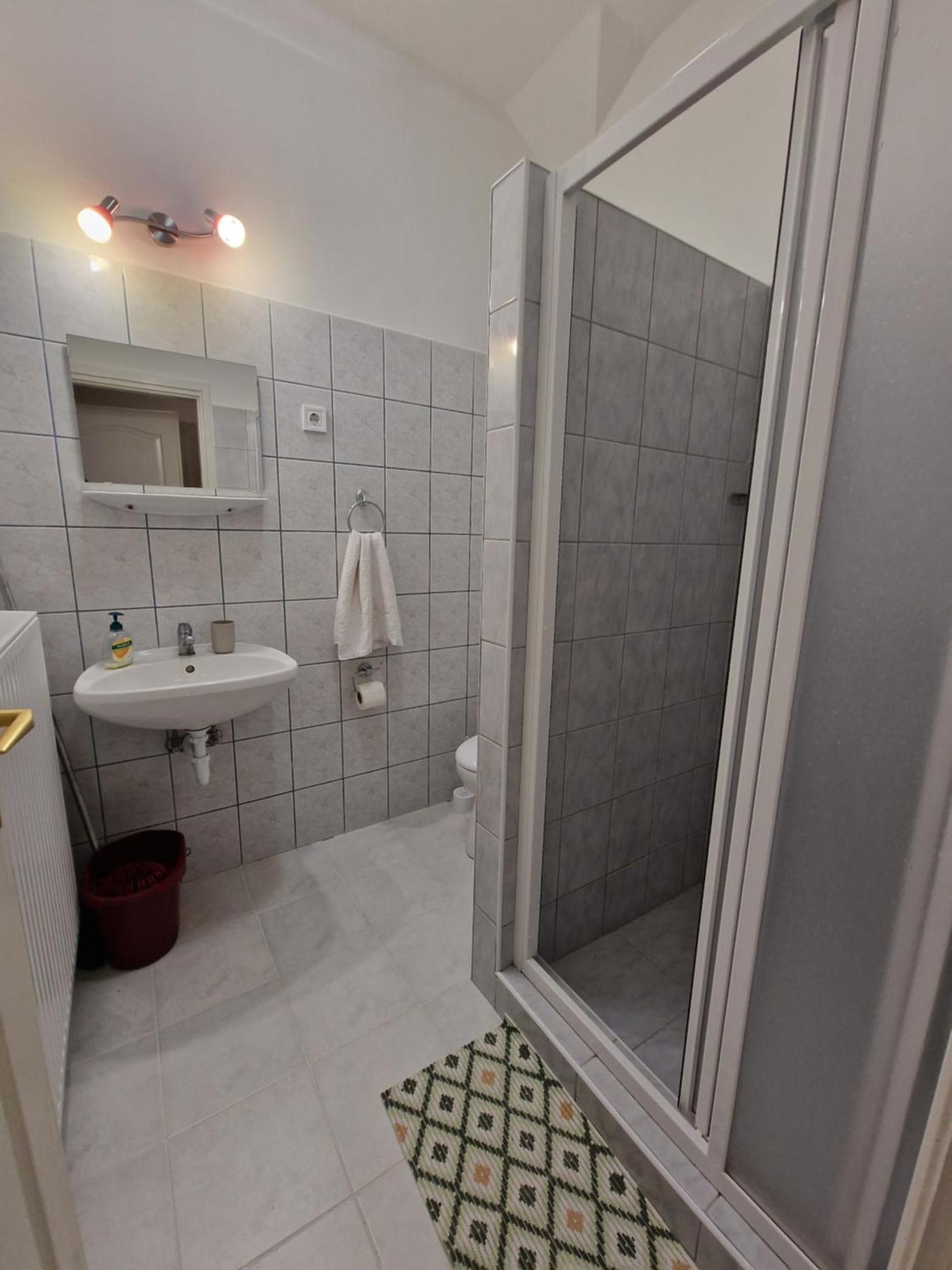 Villa Leticia Сиофок Екстериор снимка