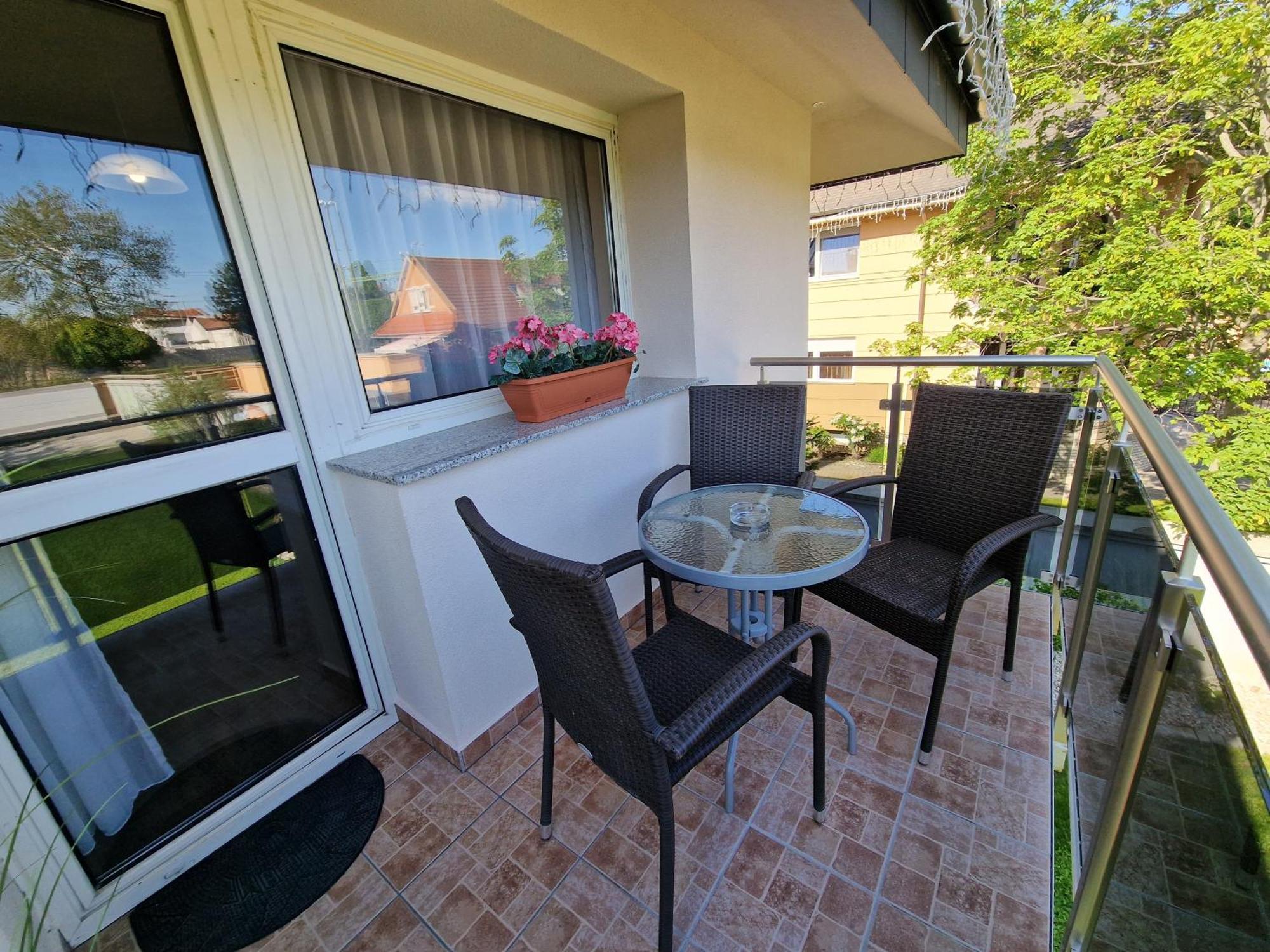 Villa Leticia Сиофок Екстериор снимка
